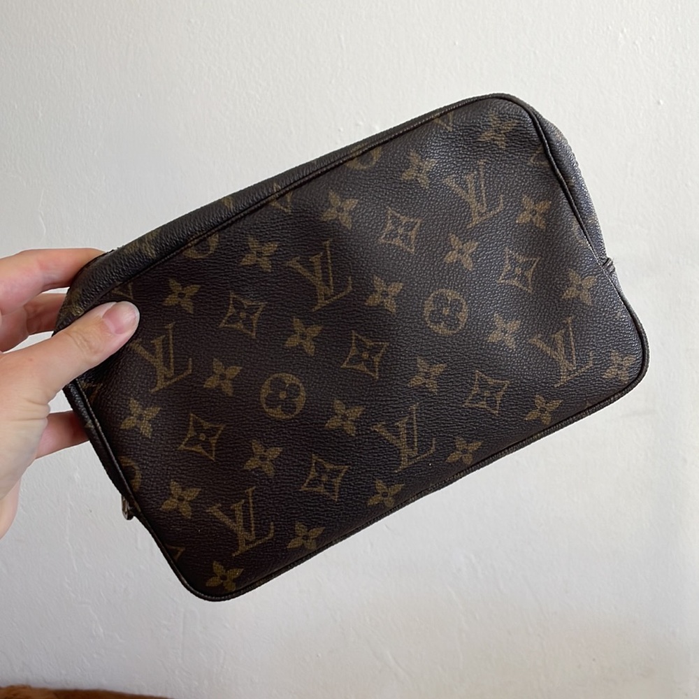 Louis Vuitton Trousse Toiletry Pouch Monogram Canvas 23